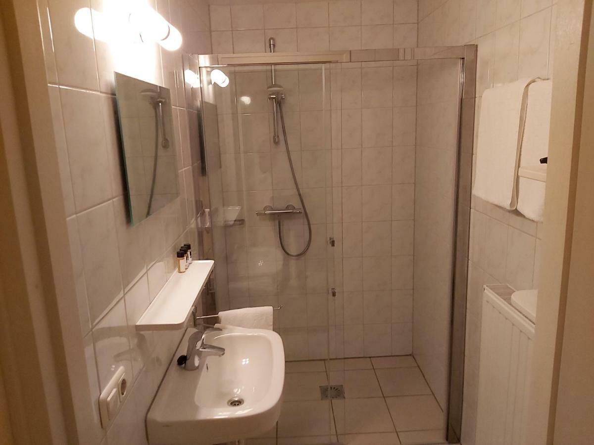 De Harmonie Hotell Linne Exteriör bild